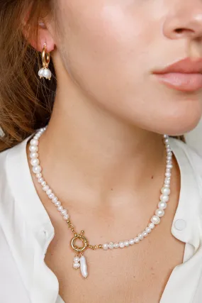 FRESH WATER PEARL NECKLACE