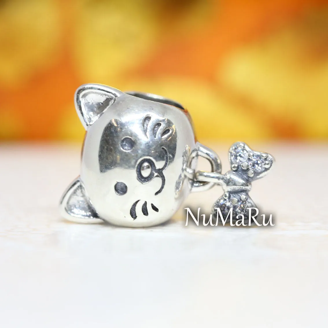 Pet Cat & Bow Charm  792255C01